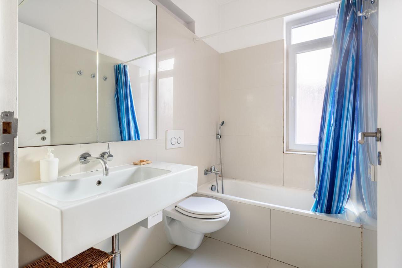 Joivy Chic 2Br Apt In Bairro Alto, 2Mins To Sao Pedro De Alcantara Viewpoint Lisbon Luaran gambar