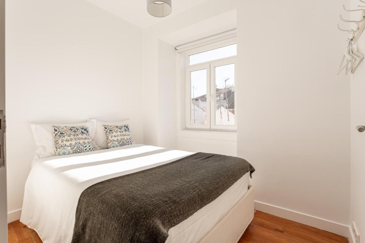 Joivy Chic 2Br Apt In Bairro Alto, 2Mins To Sao Pedro De Alcantara Viewpoint Lisbon Luaran gambar